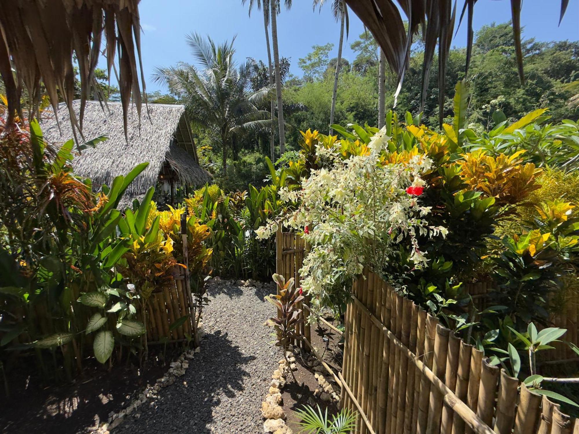 Rnv Eco Resort Bungalows Batukaras Kültér fotó