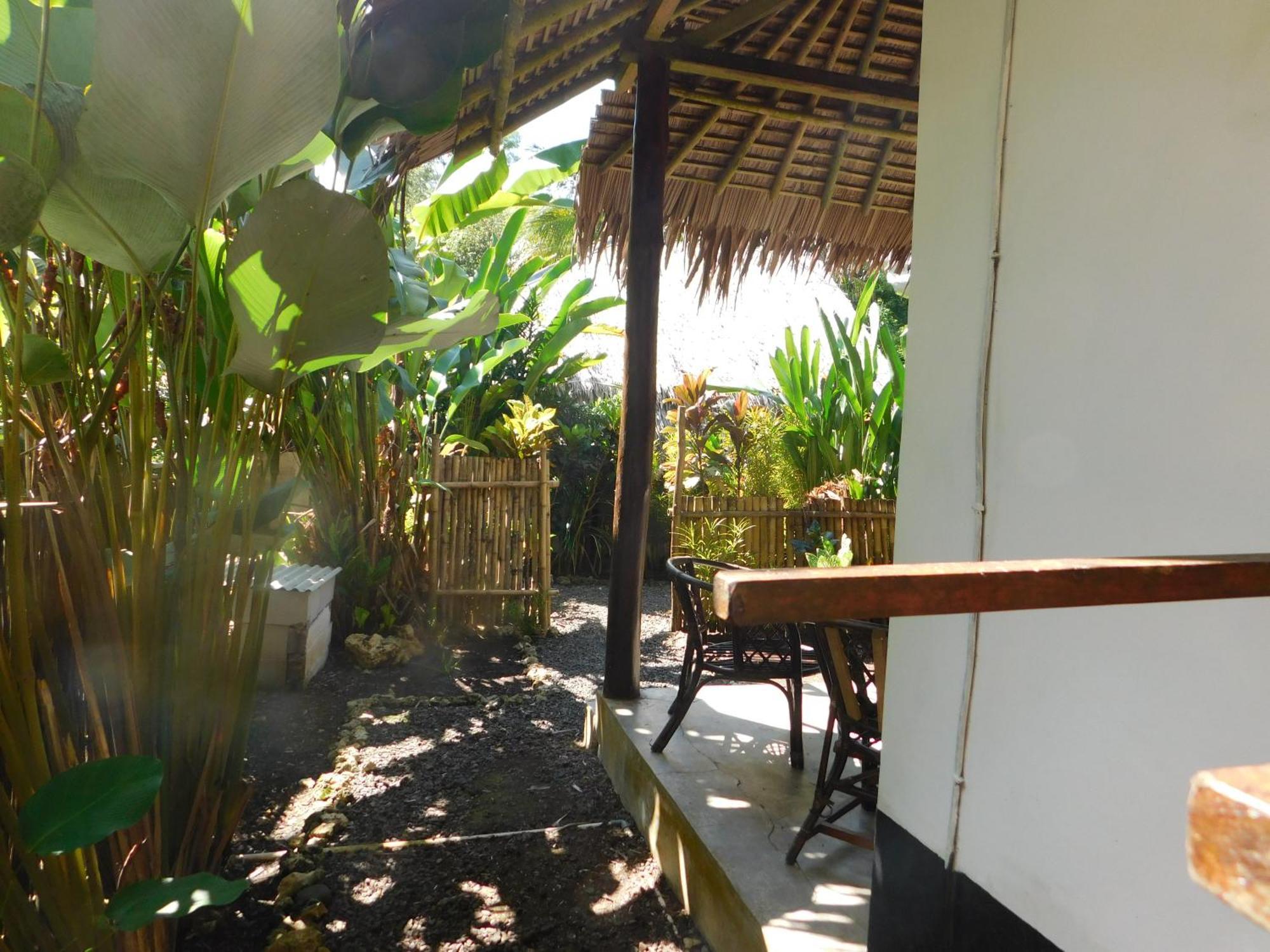 Rnv Eco Resort Bungalows Batukaras Kültér fotó