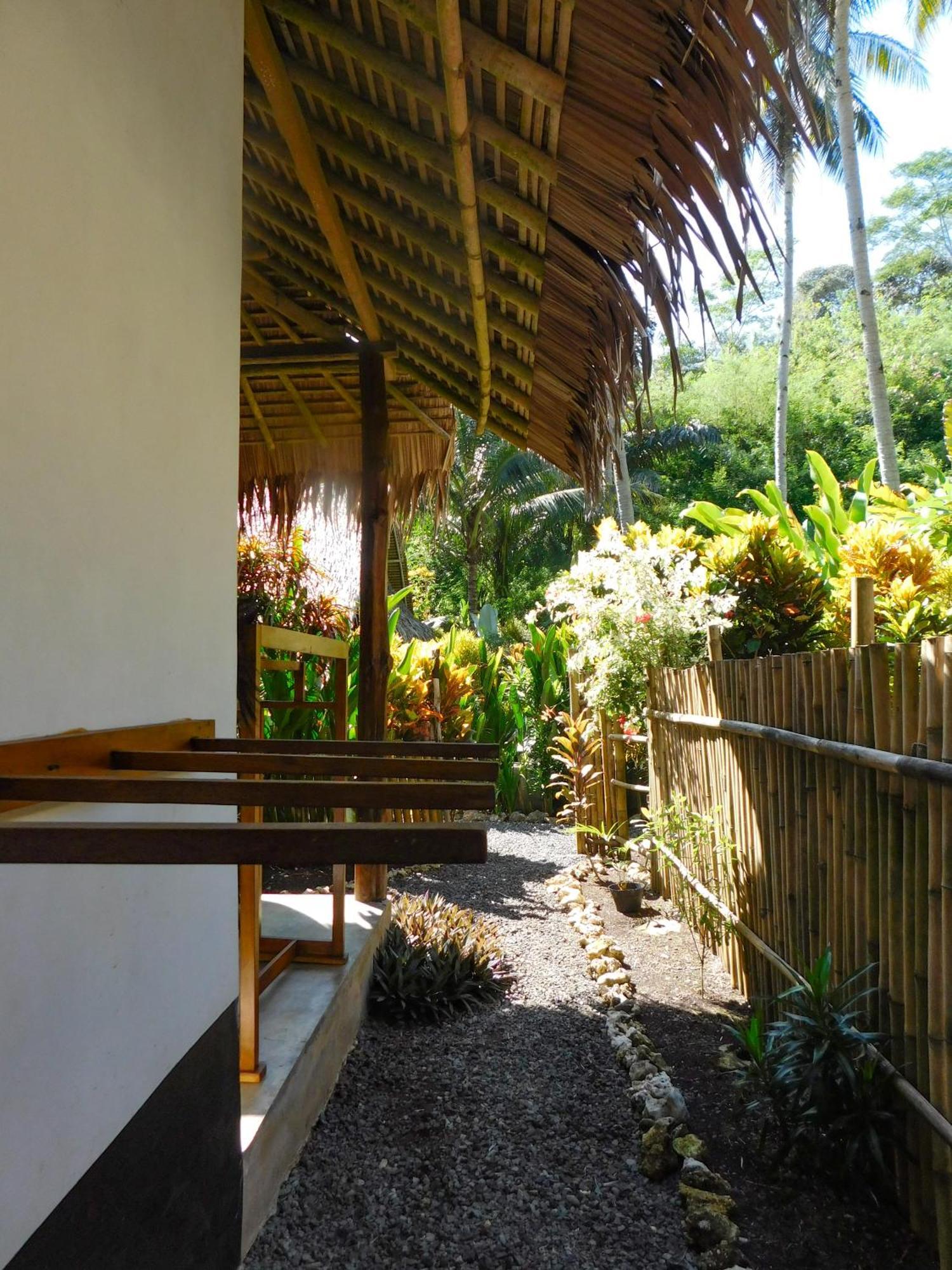 Rnv Eco Resort Bungalows Batukaras Kültér fotó