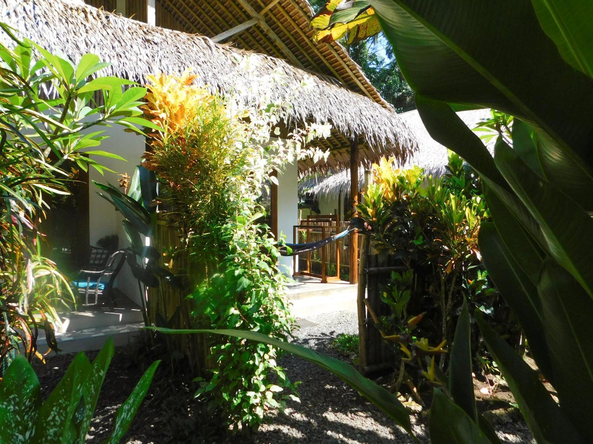 Rnv Eco Resort Bungalows Batukaras Kültér fotó